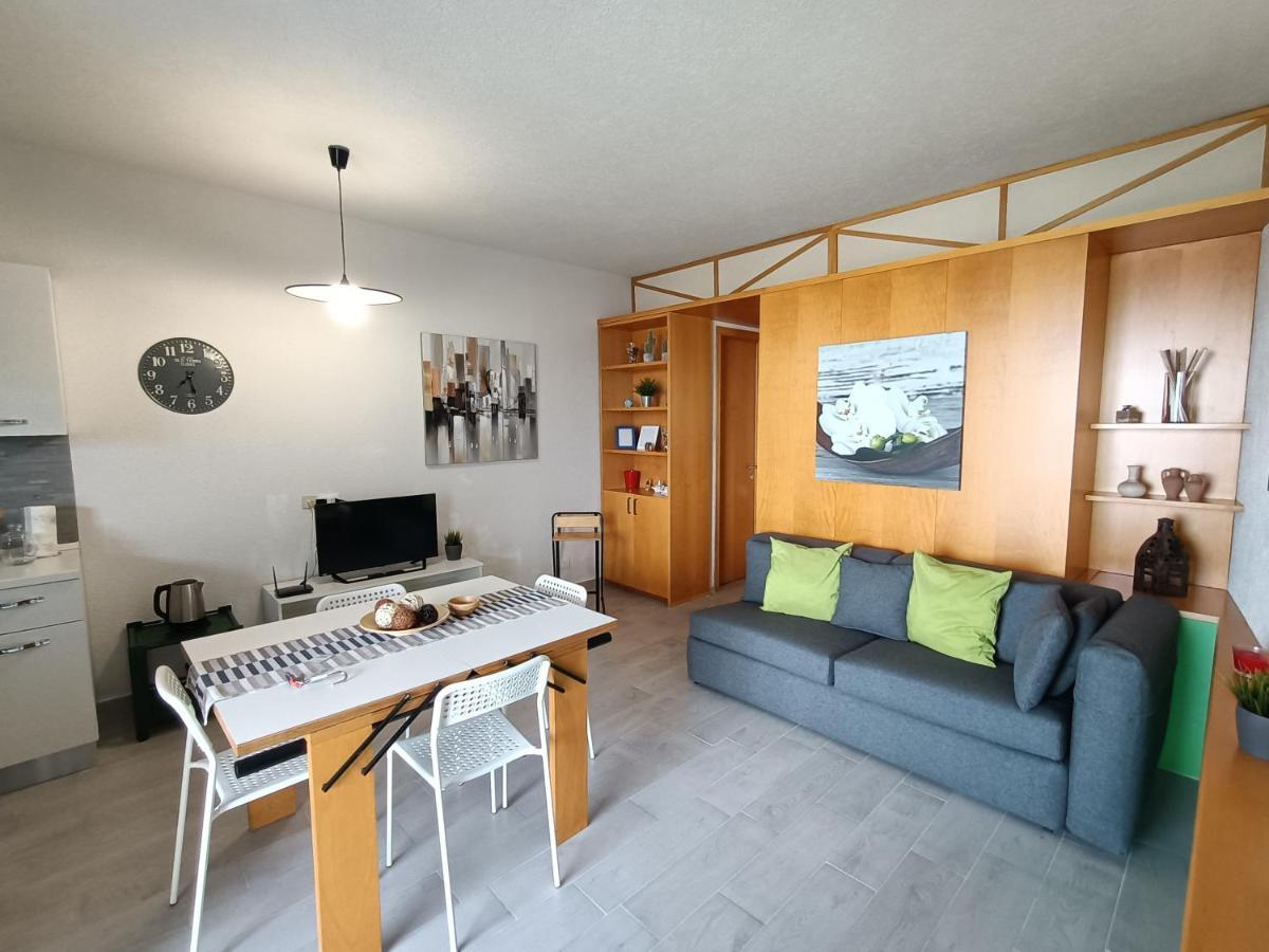 Venusilia Apartment - Free Parking Ачи Костелло Экстерьер фото